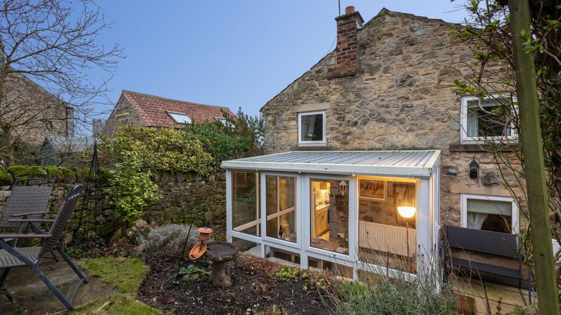 Picturesque Stone Cottage In The Heart Of North Yorkshire Village - Hideaway Cottage Kültér fotó